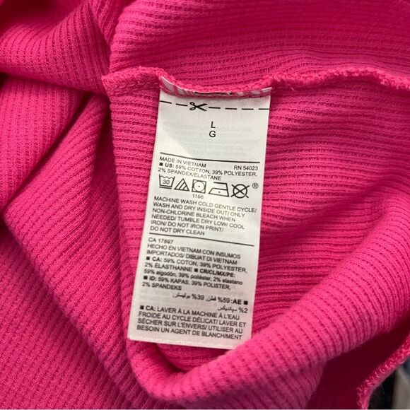 Old Navy Logo Graphic Thermal Knit Long Sleeve Tee in Neon Petunia Large - Picture 5 of 6